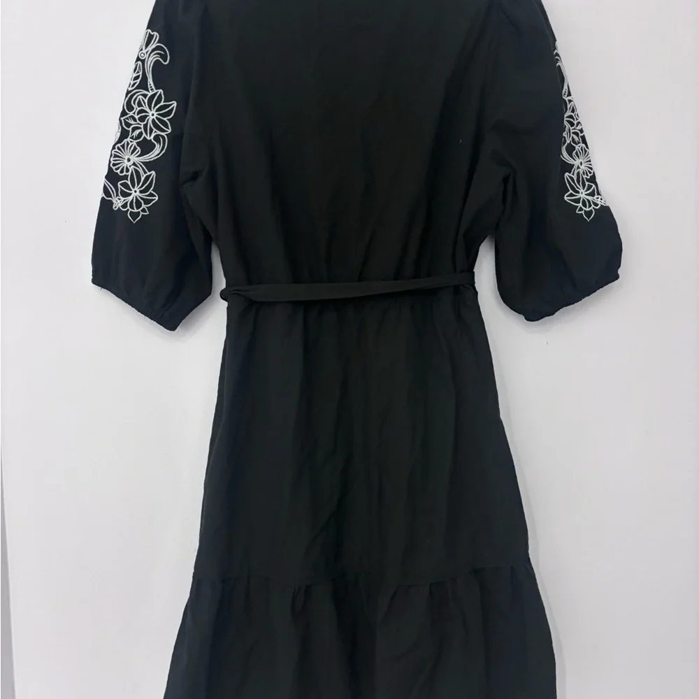 Draper James RSVP Black Embroidered Puff Sleeve Tie Waist Dress Size 1X - Picture 3 of 9